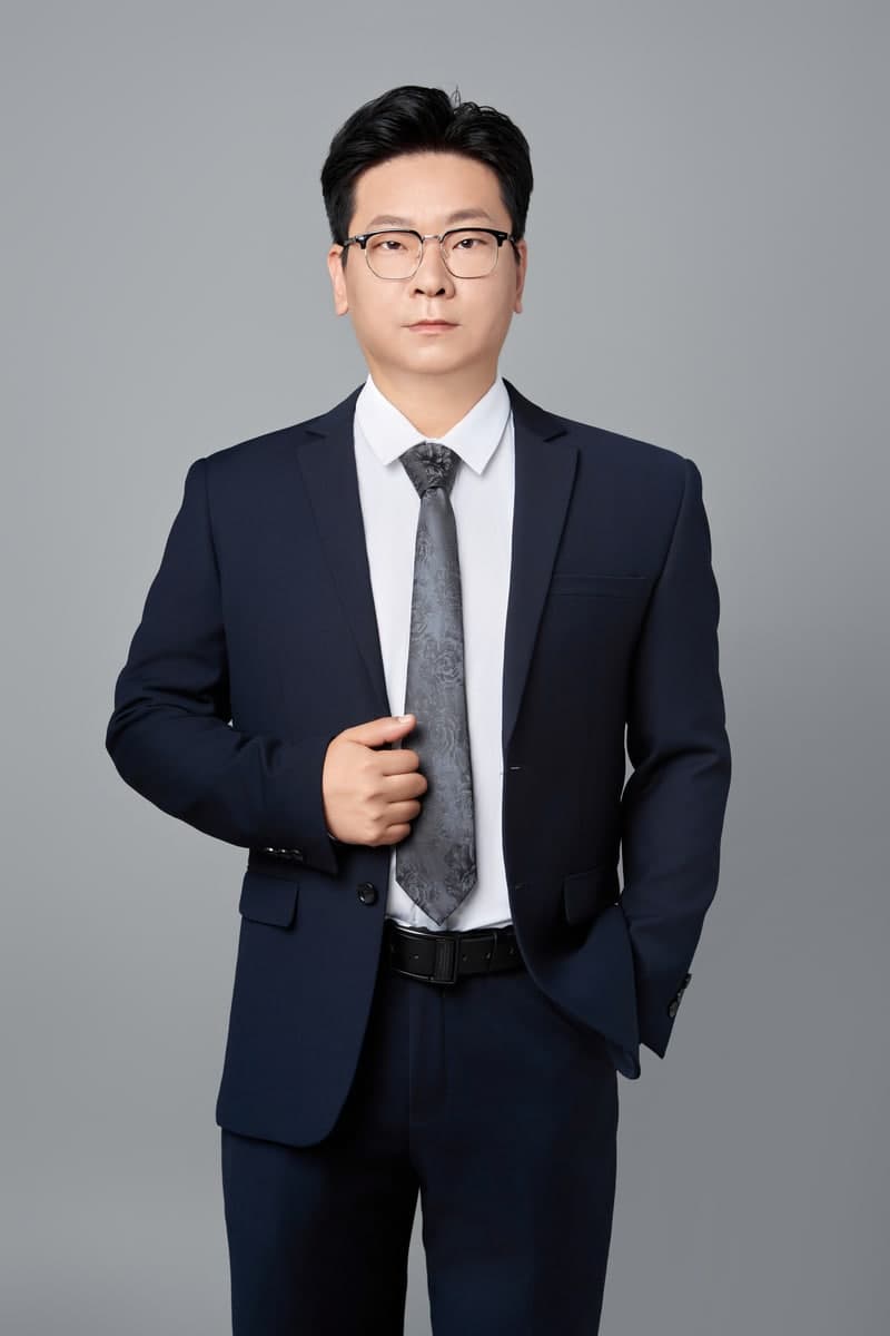 武坚职业照